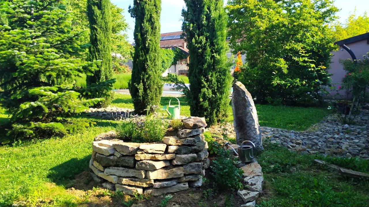 Clos Des Chenevieres, 3 Etoiles Comblanchien Eksteriør billede